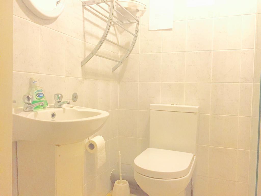 Southend Inn Hotel - Close To Beach, Train Station & Southend Airport Pokoj fotografie