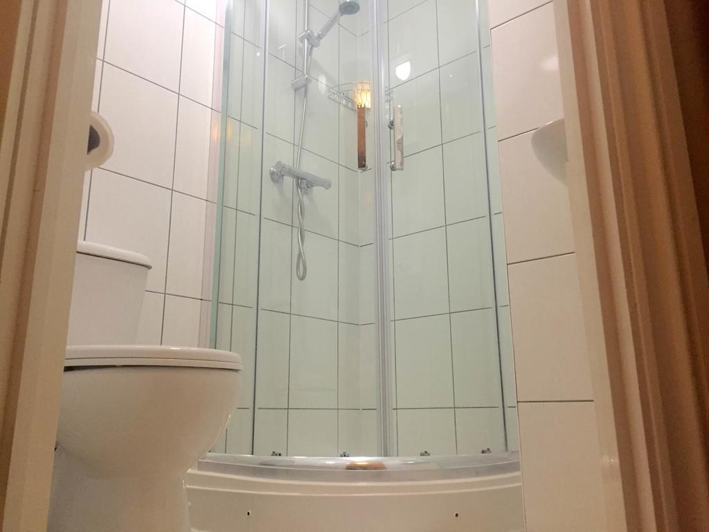 Southend Inn Hotel - Close To Beach, Train Station & Southend Airport Pokoj fotografie